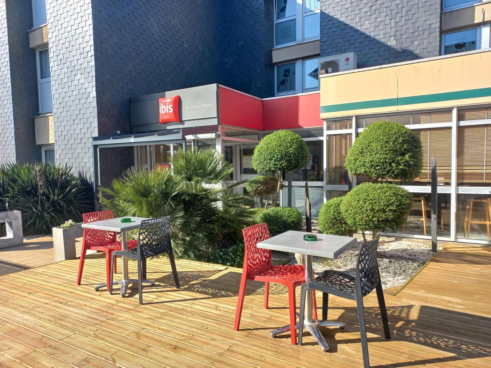 Ibis Saint Brieuc Yffiniac Hotel Exterior photo