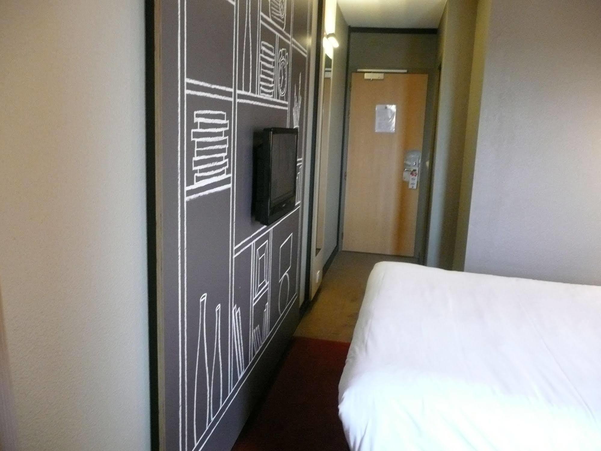 Ibis Saint Brieuc Yffiniac Hotel Exterior photo