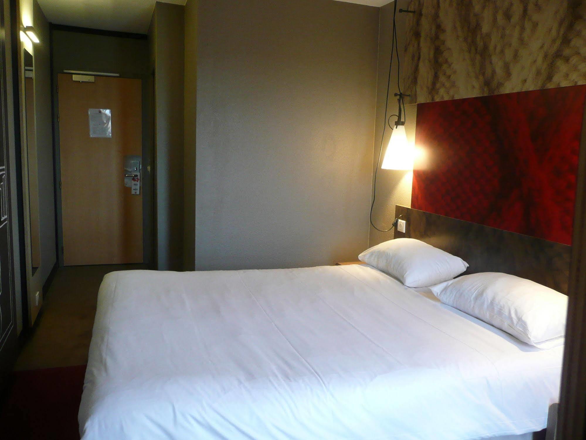 Ibis Saint Brieuc Yffiniac Hotel Exterior photo